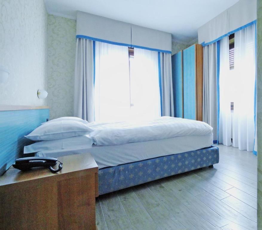 Hotel Sole - Limone Limone sul Garda Szoba fotó