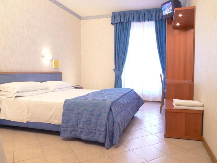 Hotel Sole - Limone Limone sul Garda Kültér fotó